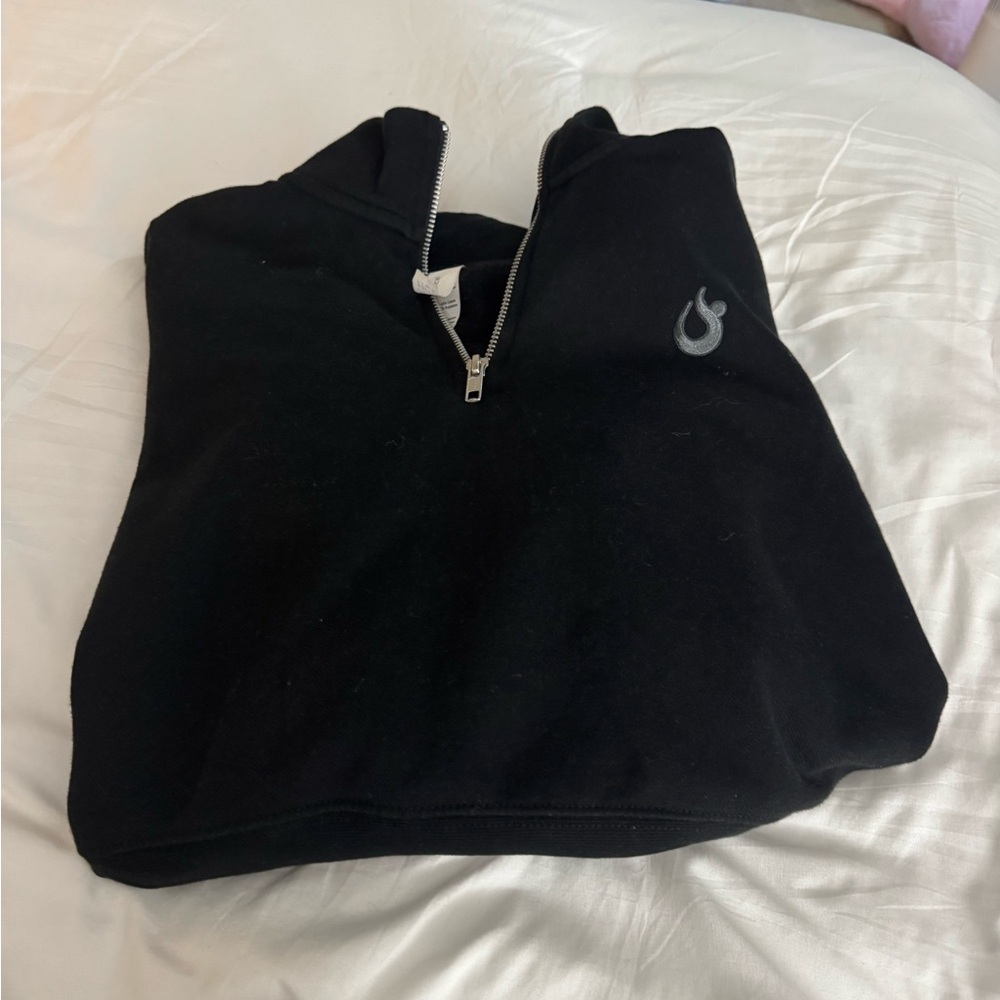 Hotworx Black cropped zip up